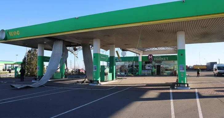 Ракетный удар по украинскому городу унес жизнь одного человека, среди раненых ребенок