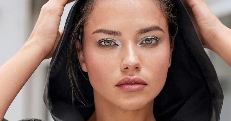 Adriana Limanın makiyajsız halı GÜNDƏM OLDU FOTOlar