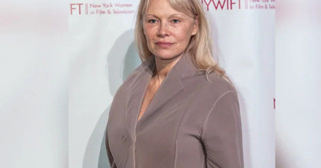 “Makiyajdan imtina etmək cədvəlimi azad etdi...”