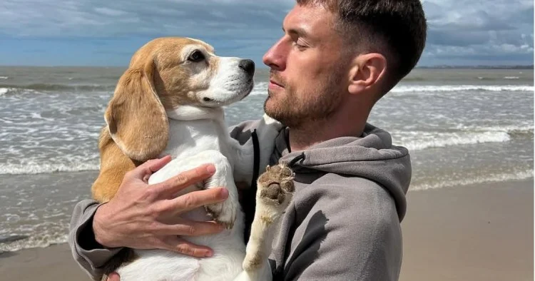 Məşhur futbolçu iti yoxa çıxdığı üçün klubundan ayrıldı RƏSMİ