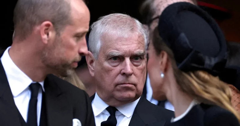 Şahzadə titulundan məhrum edilən Endryunu nə gözləyir?