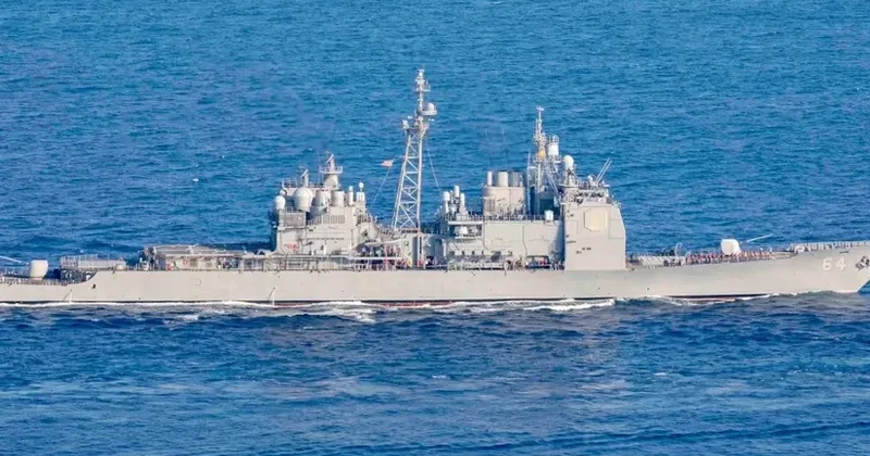 Venesuela sahillərindəki ABŞ Hərbi Dəniz Qüvvələri kreyserlə gücləndirilib