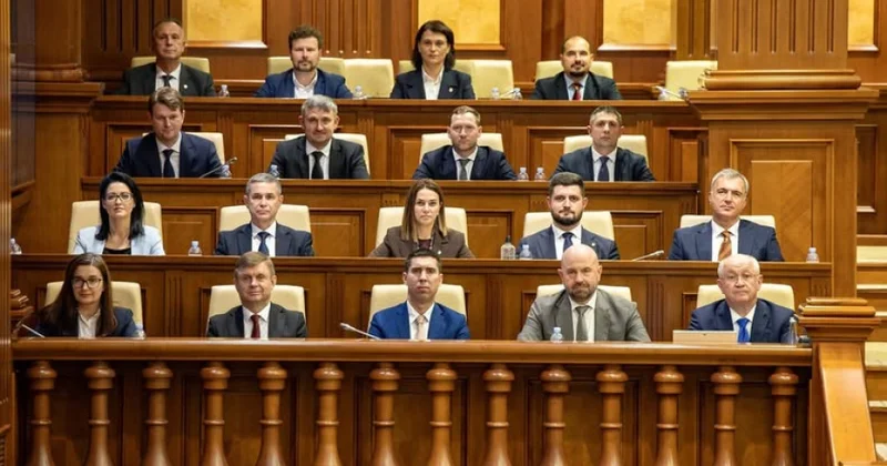 Moldovanın yeni hökumətinin andiçmə mərasimi olub