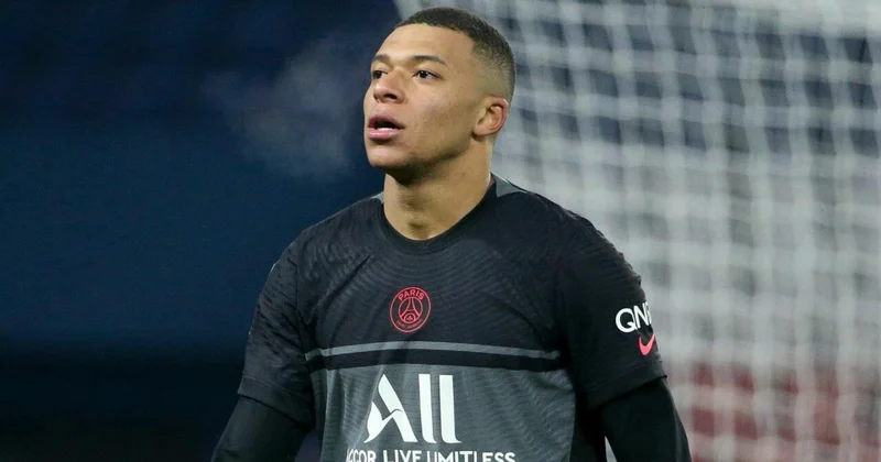 Фанат Реала умер после промаха Мбаппе