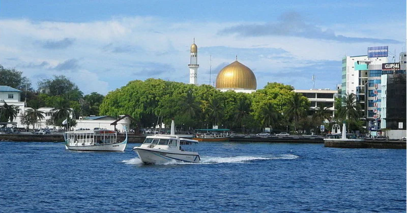 Bu ölkədə turistlərə və bu şəxslərə siqaret qadağası