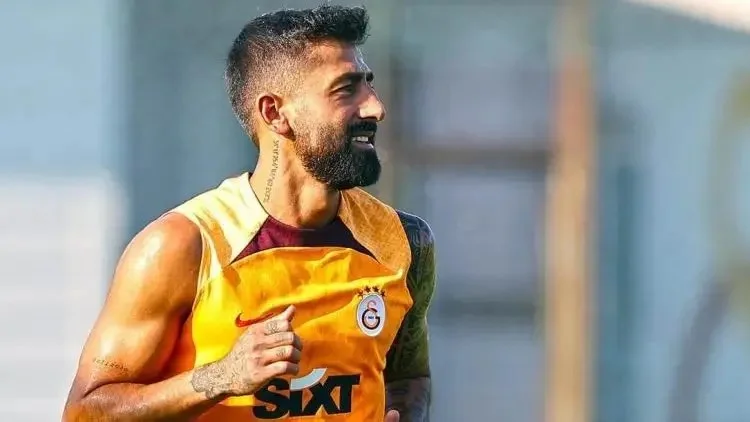 Qalatasarayın futbolçusu Borussiyaya keçə bilər