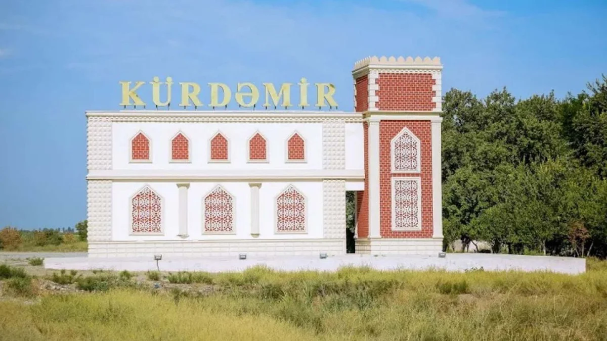 Kürdəmir sakini rəsmi qurumları saxta akt tərtib etməkdə İTTİHAM EDİR MÜRACİƏT / FOTO