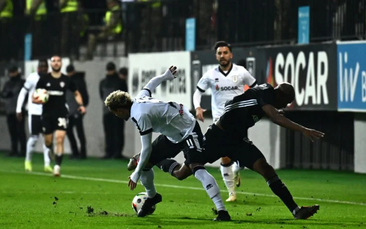 Qarabağ Neftçiyə böyük hesabla qalib gəldi