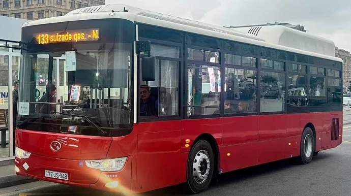 Bakıda daha bir marşrut xətti üzrə elektrobuslar fəaliyyətə başlayıb FOTO