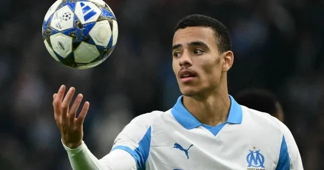 “Napoli” ingiltərəli hücumçunu hədəfə aldı