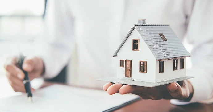 Daşınmaz əmlakın icbari sığortası üzrə yığımlar 70 mln. manatı ötüb