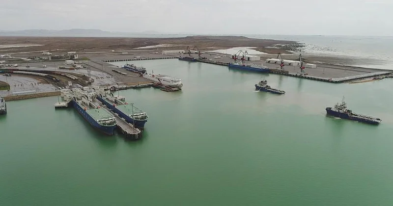 Казахстан и Грузия рассмотрели проект по запуску паромного сообщения Курык Алят