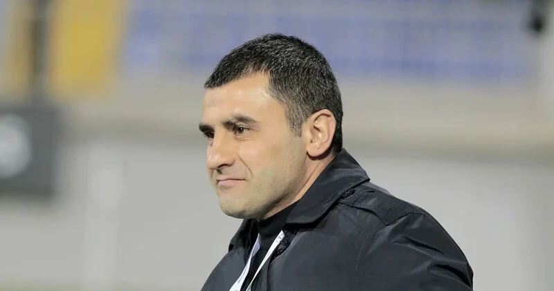 Azər kimdir, Füzuli kimdir? Karvan da rəsmi kimsə var?