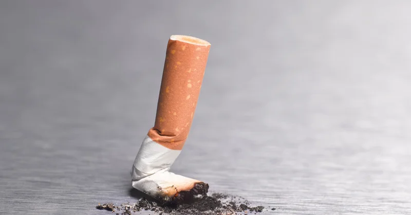 Siqaret çəkənlər sağlamlığını təhlükəyə atır