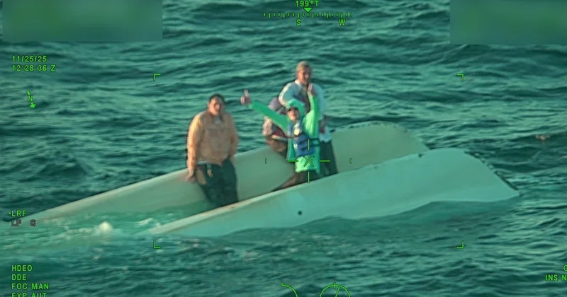 У берегов Флориды спасли семью, дрейфовавшую 20 часов