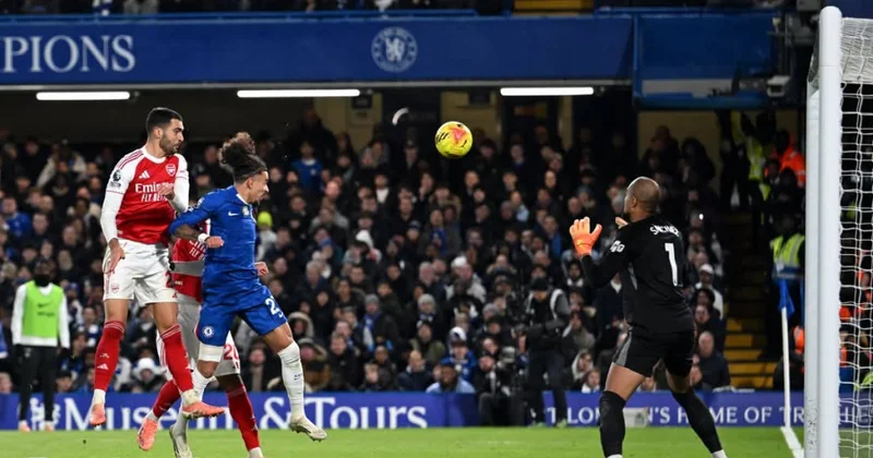 Liverpul dan səfər qələbəsi, London derbisində qalib müəyyənləşməyib