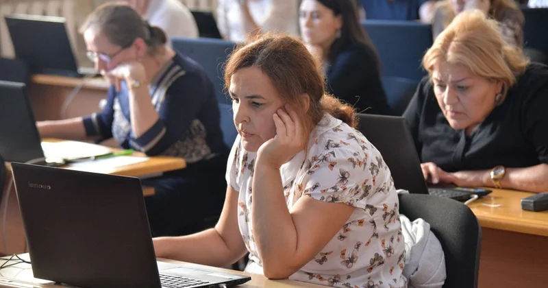 Müəllim təqaüd yaşına çatıbsa, sertifikasiya nəticəsinə baxılmamalıdır EKSPERT