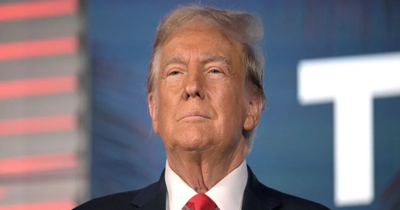 Tramp İsraili Suriya hakimiyyəti ilə dialoqu davam etdirməyə çağırıb