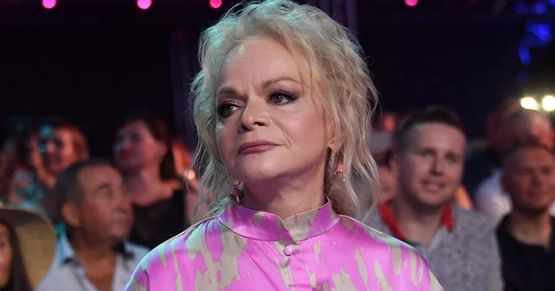 Dələduzluğa məruz qalan Larisa Dolinadan pul tələb olunur