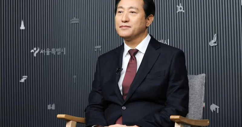 Мэру Сеула предъявлено обвинение