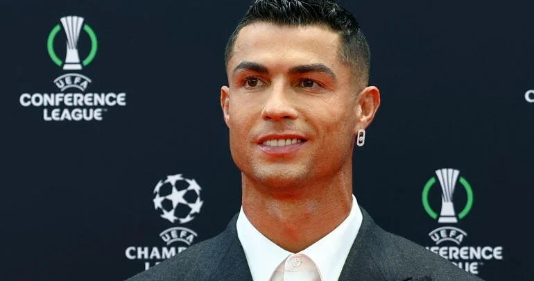 Ronaldo klub açır: Telefon, şəkil OLMAZ