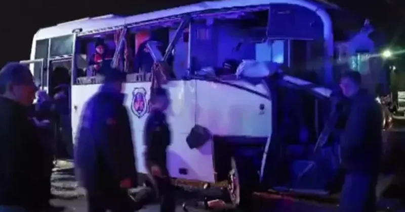 Türkiyədə ağır yol qəzasında onlarla insan xəsarət aldı