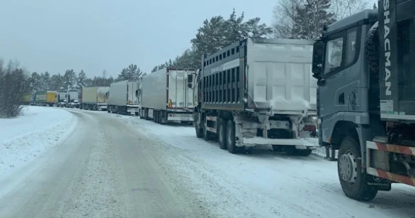 Baykalda 70 km lik tıxac VİDEO