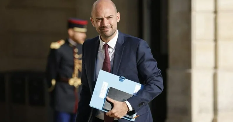 “Müharibə və ya yeni sanksiyalar” Paris Putini seçim qarşısında qoyur