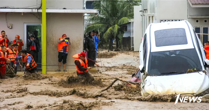 Число погибших в Индонезии из за наводнений достигло более 500