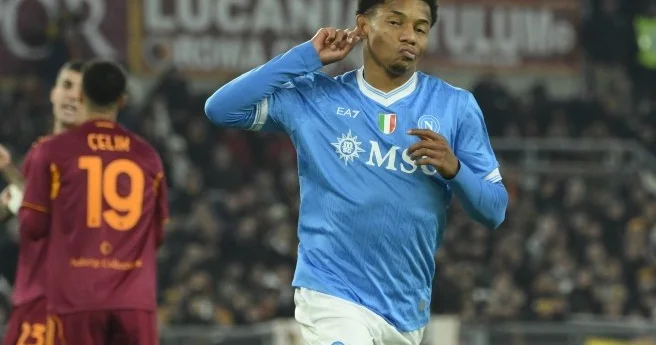 Napoli Roma nı məğlub etdi VİDEO