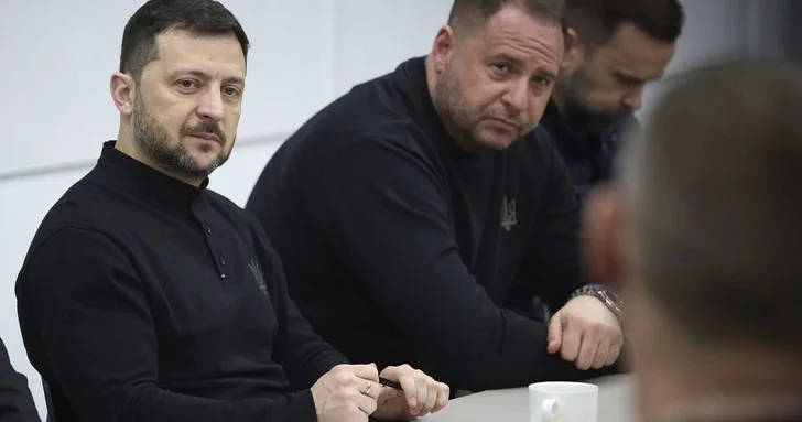 Четыре основных претендента и два тайных кандидата на должность нового главы Офиса Зеленского