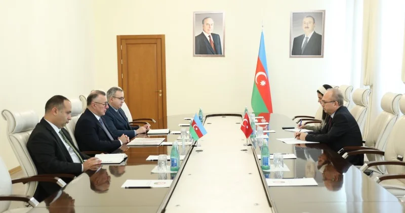 Səhiyyə nazirliyindən Birol Akgünla görüş oldu FOTO