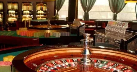 Qazaxıstandan olan ər arvad kazinoda 1 milyon dollar uddular