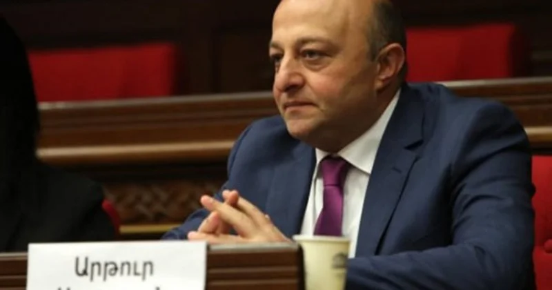 Ermənistanda müxalif deputat həbsdən azad edilib