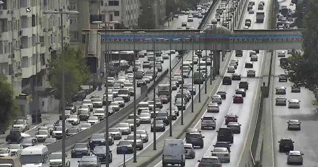 Yeni həftəyə tıxacla başlayan yolların siyahısı