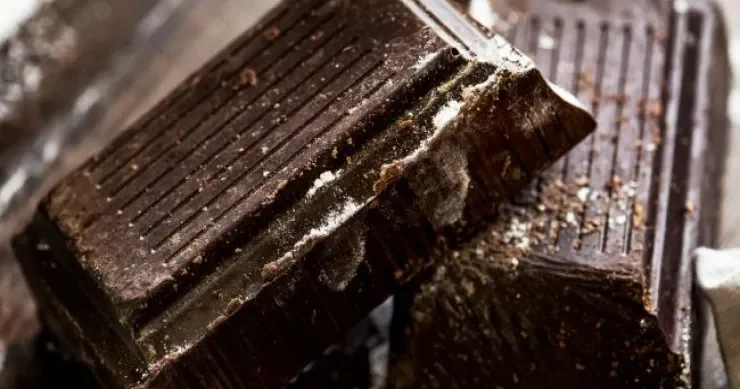 Qara şokoladla qarışdırmamalı olduğunuz 6 vitamin