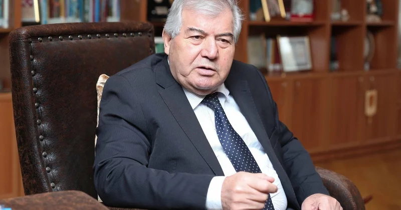 Xalq şairi əsərlərini süni intellektlə YAZACAQ?