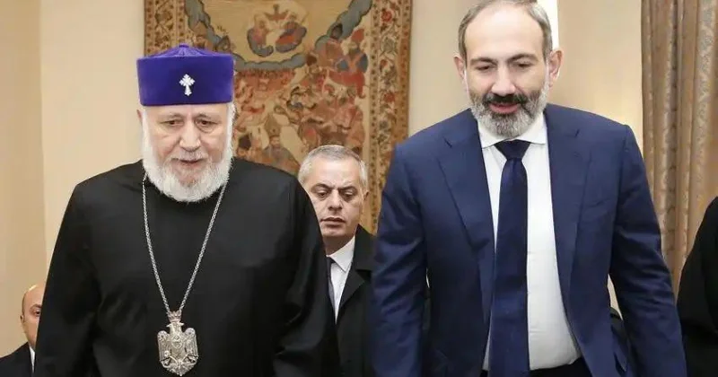 Erməni Apostol Kilsəsi uğrunda mübarizə başlayıb