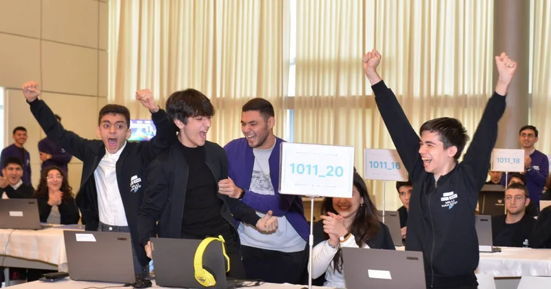 Награждены победители Национального межшкольного хакатона 2025