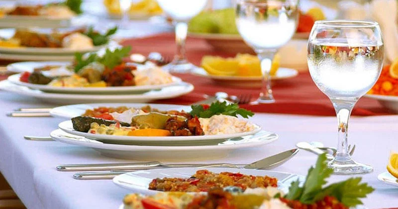 В Турции отменяют сервисный сбор в ресторанах