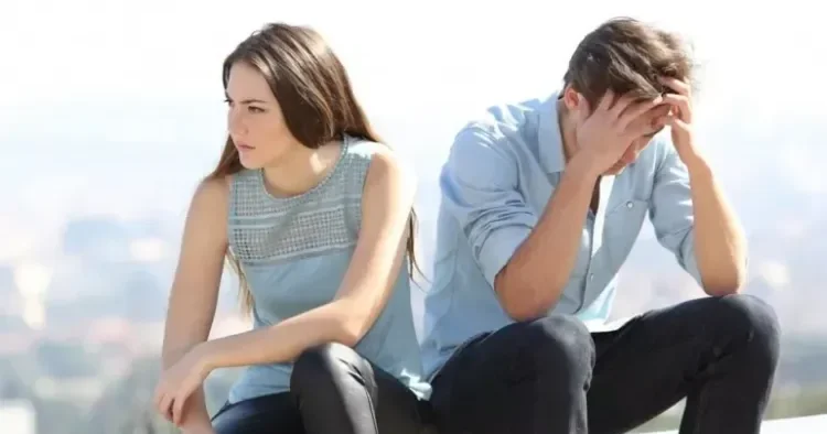 Sağlam münasibətin yolu sükutdan yox, dialoqdan keçir Psixoloq ailə içi sükutun gizli fəsadlarını AÇIQLADI