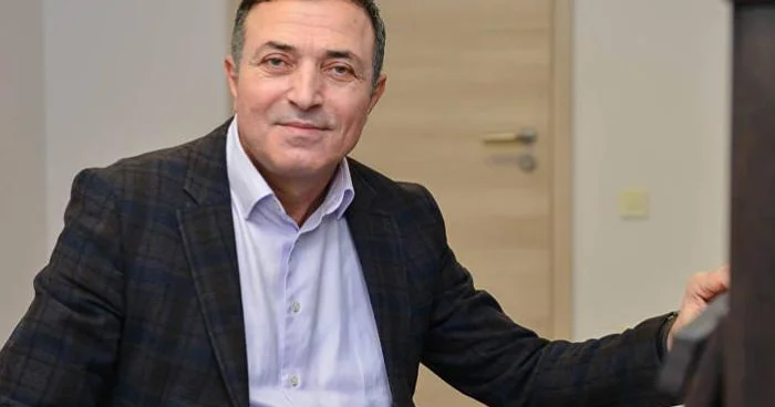 Dünyanın başqa ölkələrinə gedəndə məni tanıyan insanları görmək çox xoşdur Xalq artisti