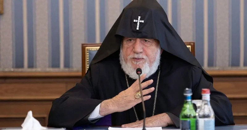 Emiədzin rəsmisi: II Qaregin katolikos taxtını tərk etməyi düşünmür