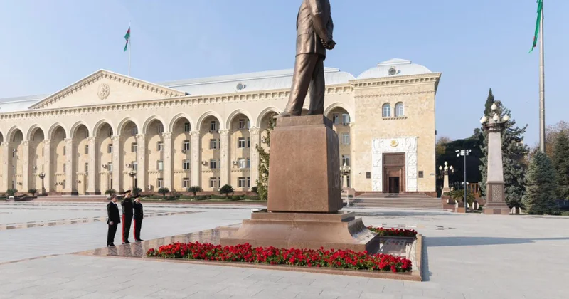 Daxili işlər naziri Gəncədə vətəndaşlarla görüşüb