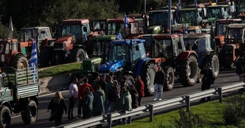 Yunanıstanda fermerlər etiraz aksiyası keçiriblər