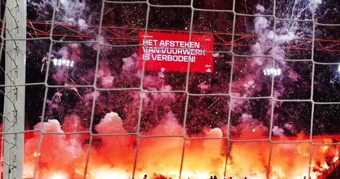 Ayaks ın oyunu azarkeşlərə görə yarımçıq qaldı