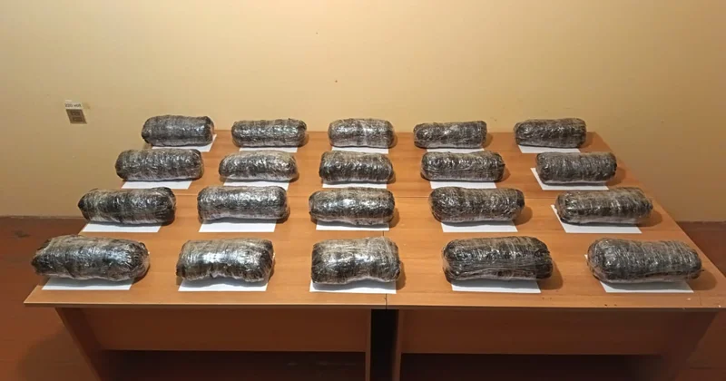 Külli miqdarda narkotikin Azərbaycana keçirilməsinin qarşısı alınıb FOTO