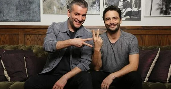 Türkiyəli aktyor xəstəxanaya yerləşdirildi Reanimasiyadadır FOTO