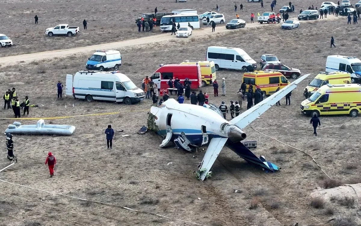 Pilot dəfələrlə suya eniş etməyə cəhd etdi Təyyarə qəzasının şahidi