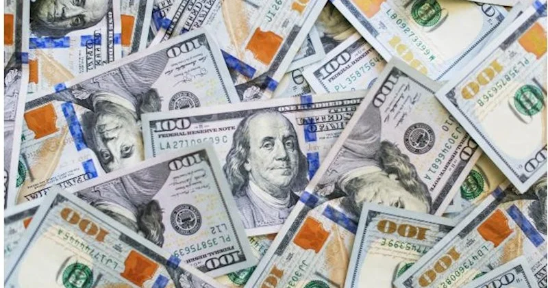 Ən varlı rusların sərvəti 24 milyard dollar artdı “Bloomberg”